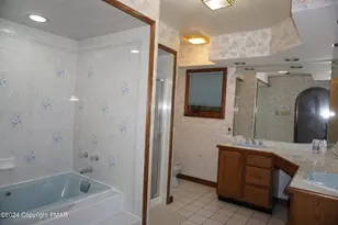 6760 Bear Creek Blvd, Bear Creek Township, PA 18702 - Photo 18