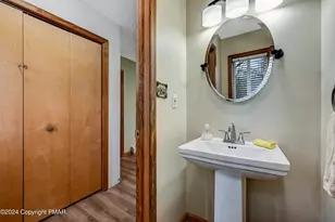 275 Tanglewood Dr, Pocono Pines, PA 18350 - Photo 24