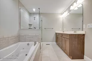 264 Keswick Dr, Blakeslee, PA 18610 - Photo 18