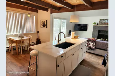  488 Country Place Drive, Tobyhanna, PA 18466 - Photo 12