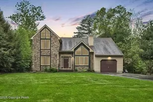 215 President Coolidge Pl, Henryville, PA 18332 - Photo 2