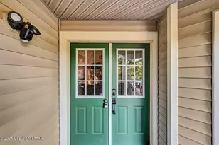 179 Hawthorne Ct, Tannersville, PA 18372 - Photo 6