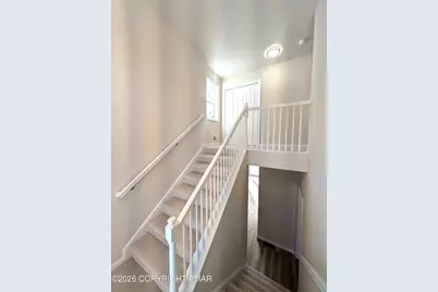  203 Lincoln Lane, East Stroudsburg, PA 18301 - Photo 6