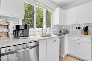 270 Big Pocono Pass, Tannersville, PA 18372 - Photo 6