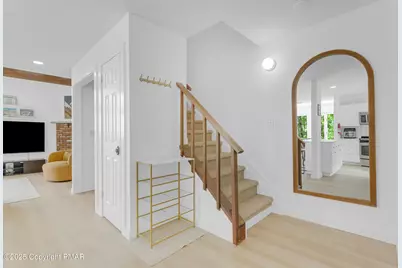  270 Big Pocono Pass, Tannersville, PA 18372 - Photo 14