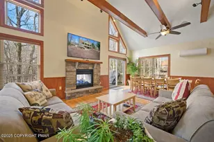 12 Lupine Dr, Lake Harmony, PA 18624 - Photo 2