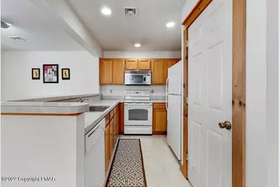  403 Upper Deer Valley Road, Tannersville, PA 18372 - Photo 12
