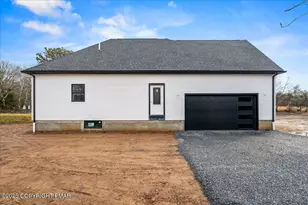 14 Denise Ct, Albrightsville, PA 18210 - Photo 2