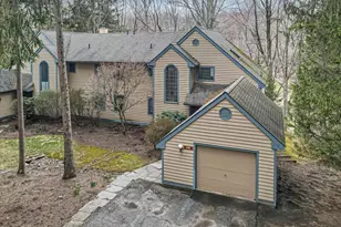 2181 Oak Hill Dr, Buck Hill Falls, PA 18323 - Photo 2