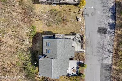  269 Big Pocono Pass, Tannersville, PA 18372 - Photo 4