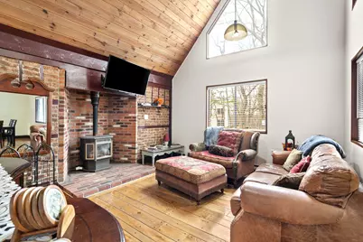  2196 Scarborough Way, Bushkill, PA 18324 - Photo 2