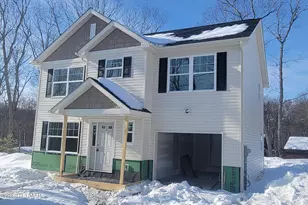 20 Leaf Ct, East Stroudsburg, PA 18302 - Photo 2