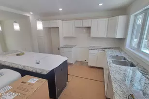 20 Leaf Ct, East Stroudsburg, PA 18302 - Photo 6