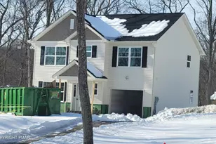 20 Leaf Ct, East Stroudsburg, PA 18302 - Photo 4