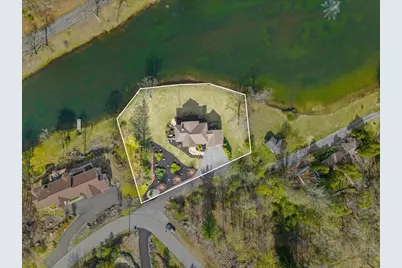  301 Reagan Drive, East Stroudsburg, PA 18301 - Photo 14