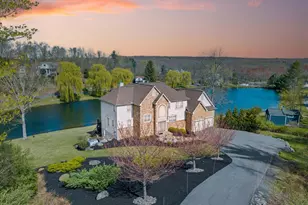 301 Reagan Dr, East Stroudsburg, PA 18301 - Photo 1