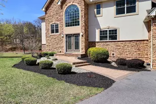 301 Reagan Dr, East Stroudsburg, PA 18301 - Photo 56