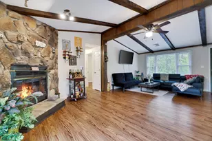 198 Castle Dr, East Stroudsburg, PA 18302 - Photo 6