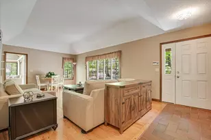 146 Cove Point Cir, Lakeville, PA 18438 - Photo 12