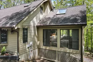 146 Cove Point Cir, Lakeville, PA 18438 - Photo 82