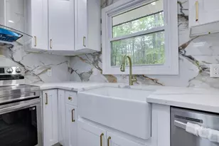 1005 Country Pl Dr, Coolbaugh Township, PA 18466 - Photo 24