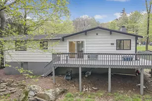 1413 Waterfront Dr, Tobyhanna, PA 18466 - Photo 6