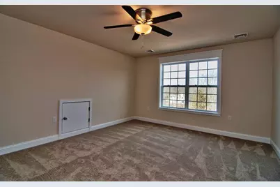  411 Pierce Lane, East Stroudsburg, PA 18301 - Photo 16