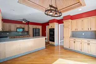 161 Fawnwood Dr, Greentown, PA 18426 - Photo 10