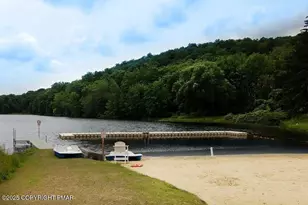 251 Dorchester Dr, Bushkill, PA 18324 - Photo 60