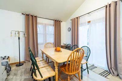  251 Dorchester Drive, Bushkill, PA 18324 - Photo 8