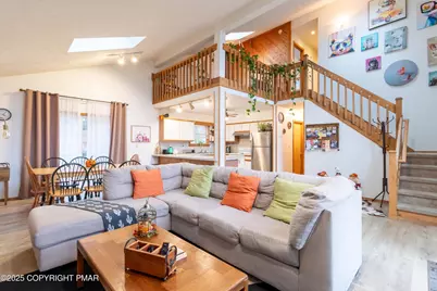  251 Dorchester Drive, Bushkill, PA 18324 - Photo 2