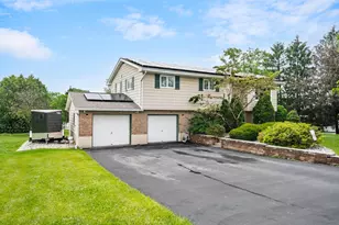 2846 Vista Dr, Coplay, PA 18037 - Photo 4