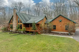 1212 Acacia Dr, Hawley, PA 18428 - Photo 1