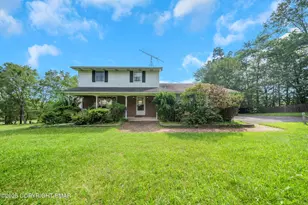 115 Heights Ct, Stroudsburg, PA 18360 - Photo 2