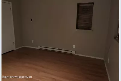  116 Eton Ct., Bushkill, PA 18324 - Photo 6