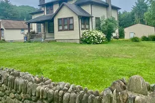 558 Effort Neola Rd, Brodheadsville, PA 18322 - Photo 1