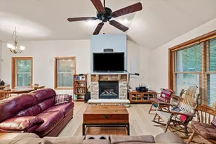 105 Waygood Wy, Pocono Pines, PA 18350 - Photo 50