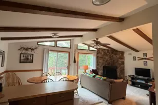 281 Fern Ridge Rd, Blakeslee, PA 18610 - Photo 2