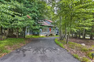 348 Fernwood Dr, East Stroudsburg, PA 18301 - Photo 2