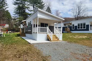 1117 Lonesome Lock Rd, White Mills, PA 18473 - Photo 2