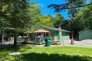 9379 Fairmount Way, Tobyhanna, PA 18466 - Photo 4