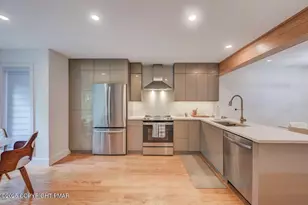 513 Rondaxe Ln, Long Pond, PA 18334 - Photo 10