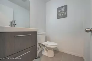 354 Eastshore Dr, East Stroudsburg, PA 18301 - Photo 16
