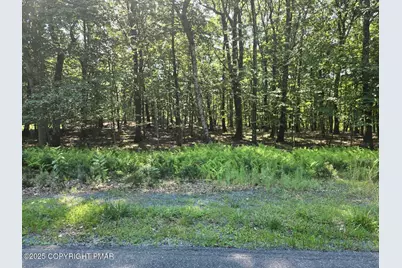  44 Whippoorwill Drive, Bushkill, PA 18324 - Photo 2