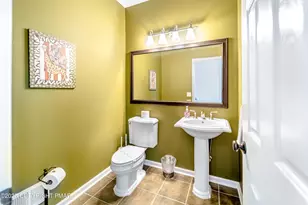 215 Hermit Thrush Rd, Pocono Pines, PA 18350 - Photo 16