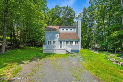  461 Somerset Drive, East Stroudsburg, PA 18301 - Photo 2