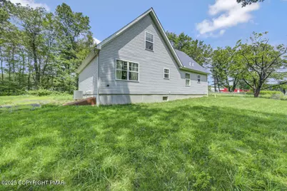  207 Game Lane, Blakeslee, PA 18610 - Photo 6