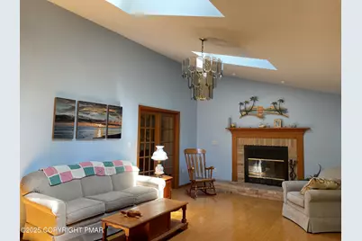  272 Stillwater Drive, Pocono Summit, PA 18346 - Photo 4