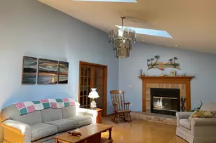 272 Stillwater Dr, Pocono Summit, PA 18346 - Photo 4