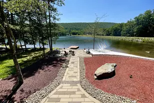 336 W Lake Valley Dr, Hazleton, PA 18202 - Photo 10